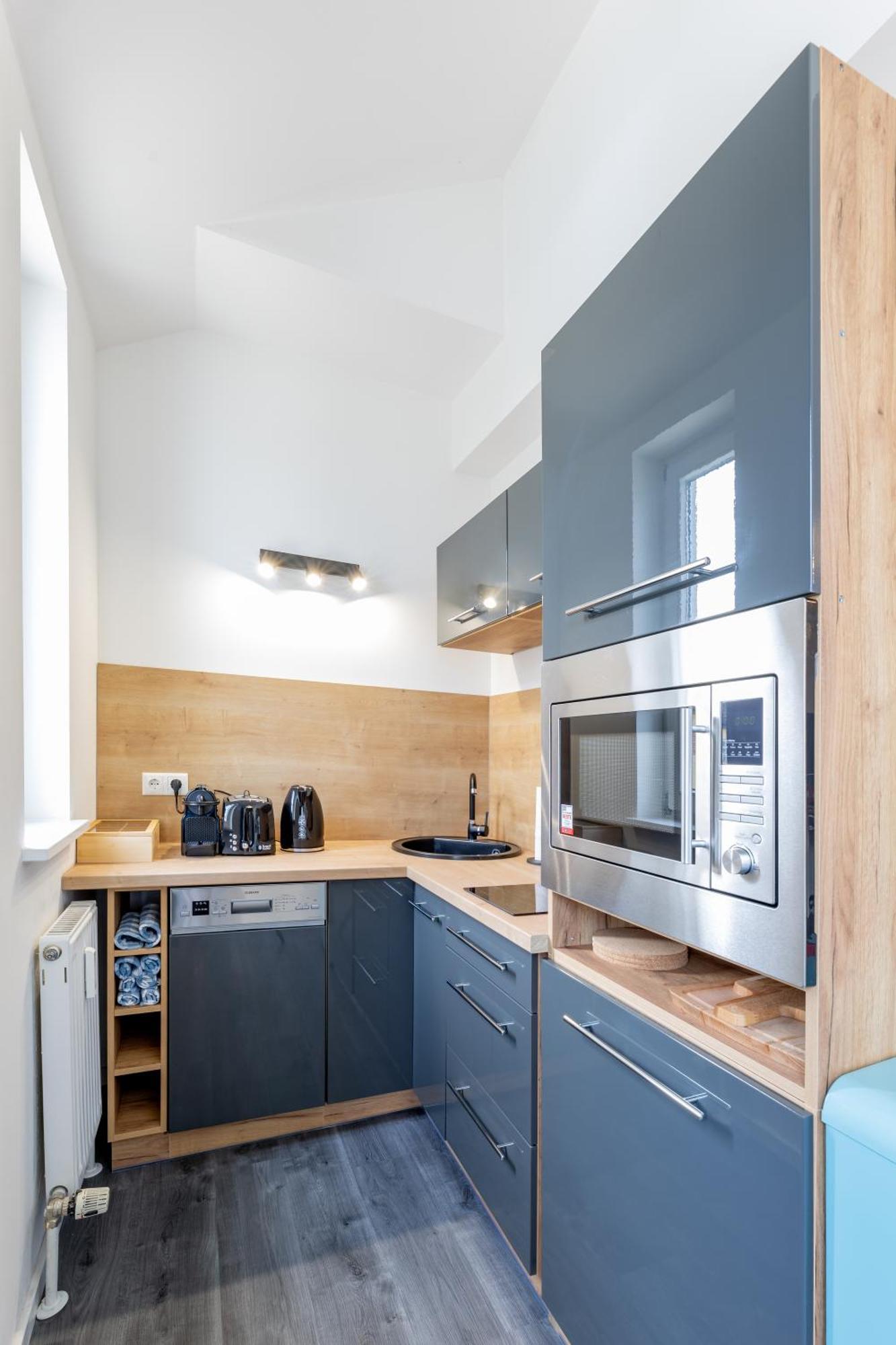 Sweethome - Maisonette Apartment, Parkplatz, Wifi, Naehe Zentrum Fuerstenfeldbruck Exterior photo